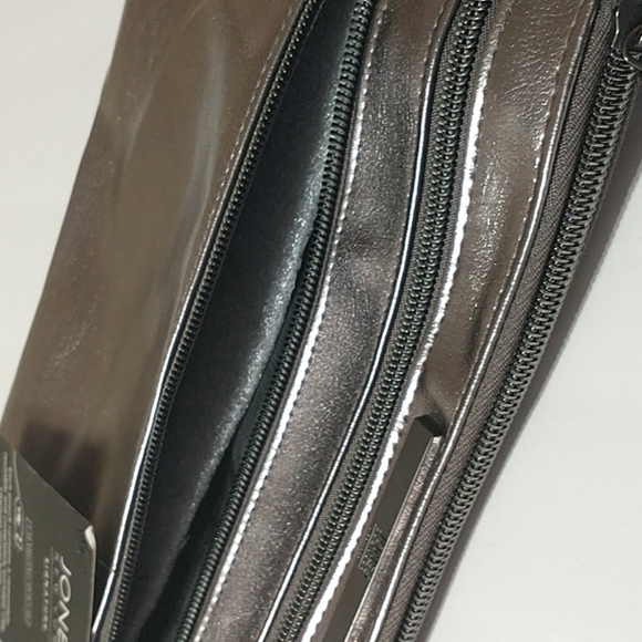 Jones New York silver charging pouch purse - Picture 9 of 14